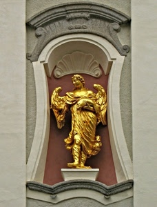 angelo, oro, nicchia, statua, ali, pesce